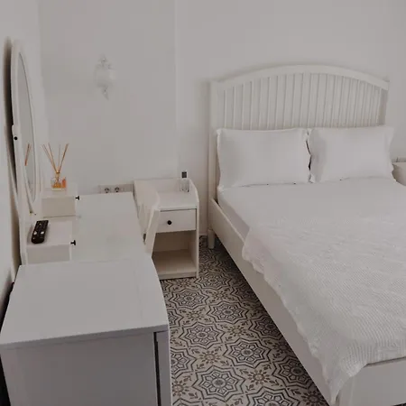 Muejde Alacati * Çeşme