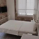 Muejde Alacati Hotel *