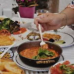 Muejde Alacati Hotel *