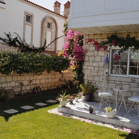 Muejde Alacati Hotel Çeşme