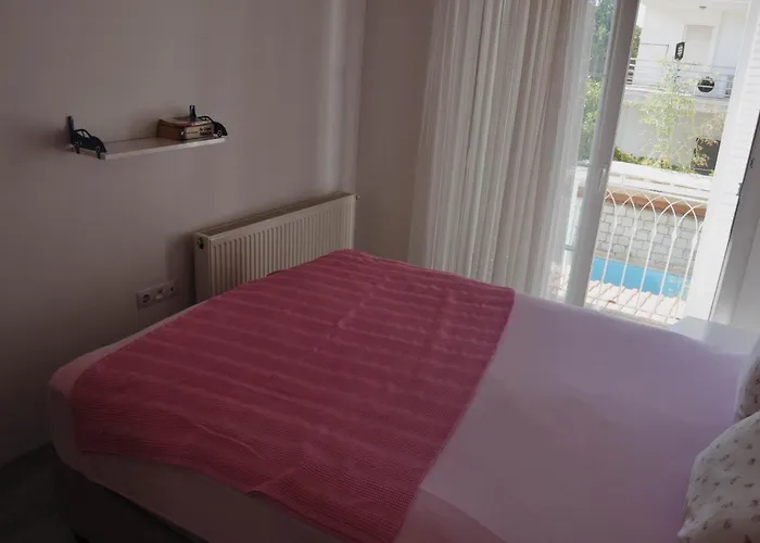 Muejde Alacati Отель Кешме